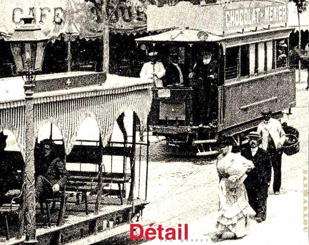 PA c- 008- Place d'Armes- trams et autobus.jpg